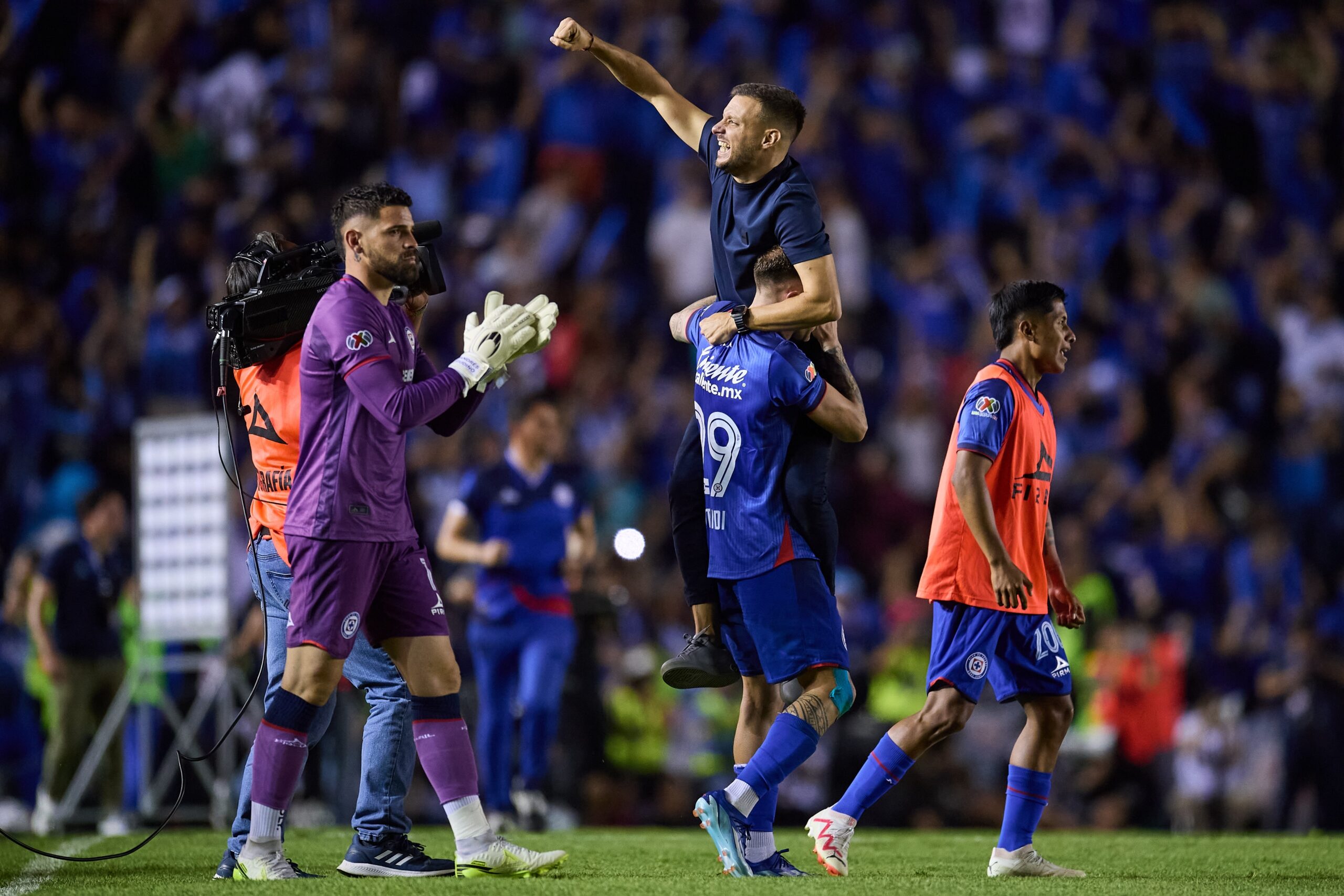 Martín Anselmi con Cruz Azul: 21 partidos; 12 victorias, 4 empates y 5 derrotas.