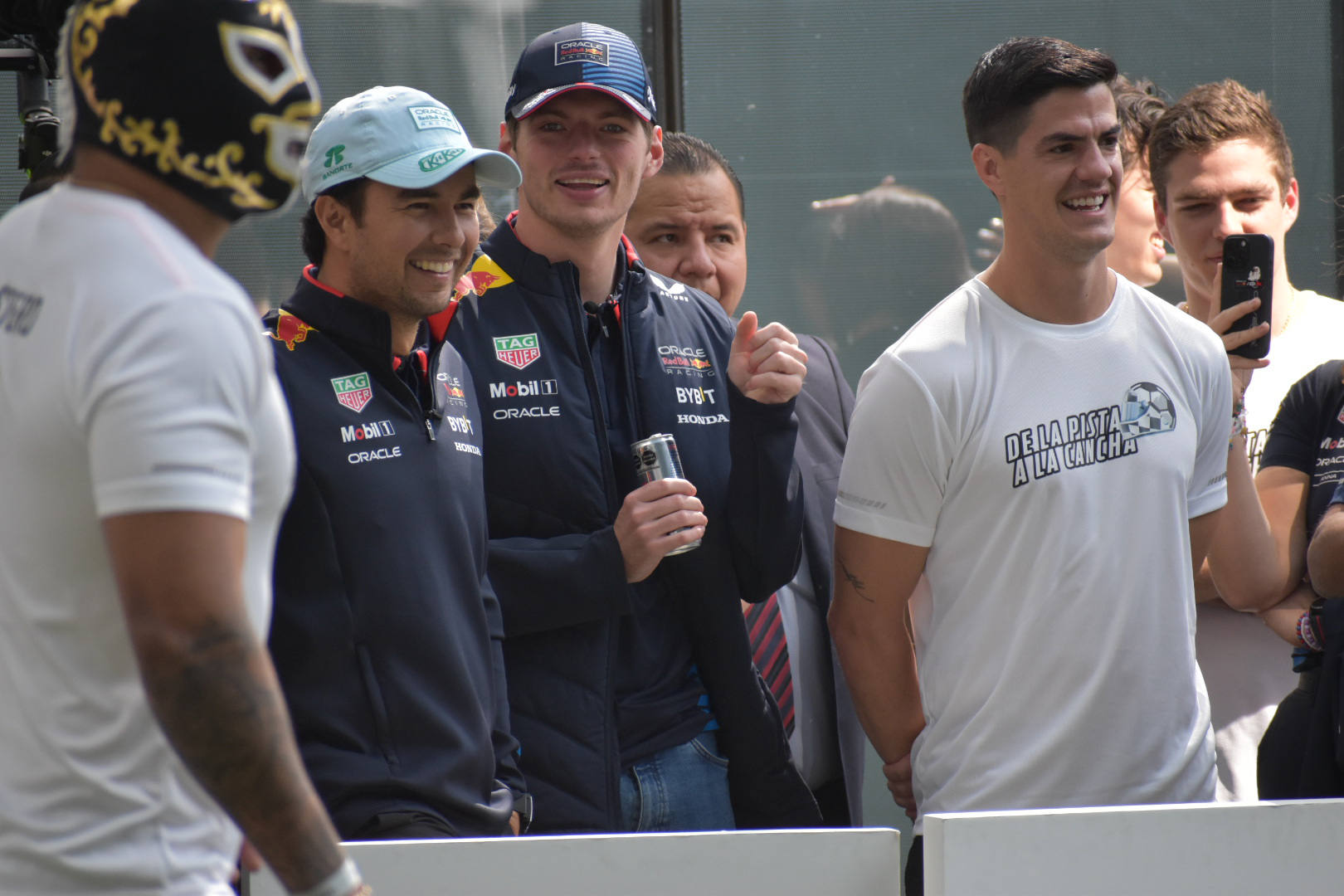 "Checo" y Max Verstappen, de cara al Gran Premio de la Ciudad de México 2024. Foto: Irma Caballero