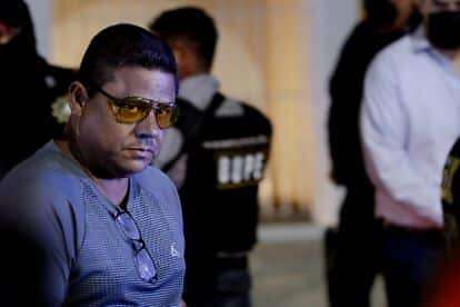 El padre de Debanhi ya confirmó a la prensa local la identidad del cuerpo, que portaba la misma vestimenta y un crucifijo de la joven