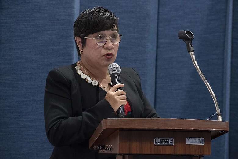 María Martina Pérez Rendón, encabezó la entrega de reconocimientos al Mérito Médico