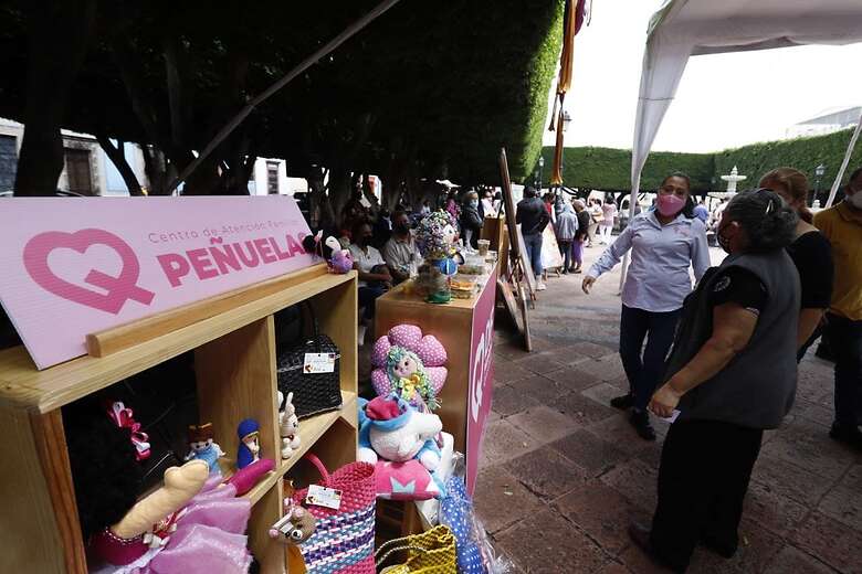 En el Jardín Guerrero se brindó un espacio de exhibición y de promoción de los artículos elaborados por las personas que asisten a los CAF
