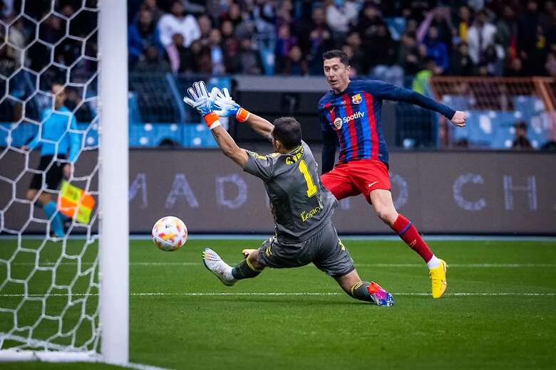 Robert Lewandowsk puso el 1-0