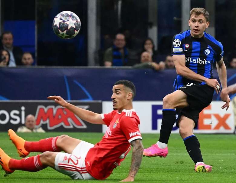 Nicolò Barella es el segundo futbolista del Inter que anota en la ida y en la vuelta de una misma eliminatoria de UCL. El primero fue Vieri, contra el Valencia