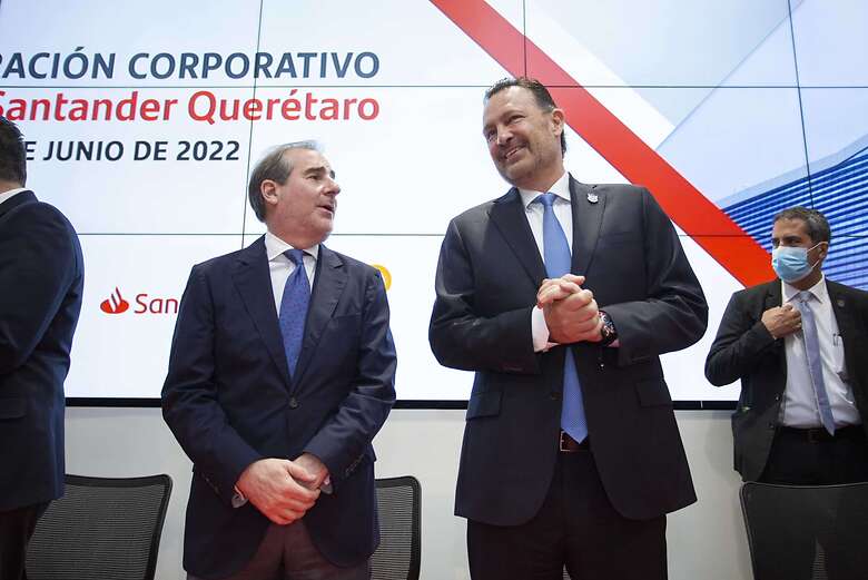 Mauricio Kuri González, inauguró el nuevo corporativo Santander “Distrito Querétaro”