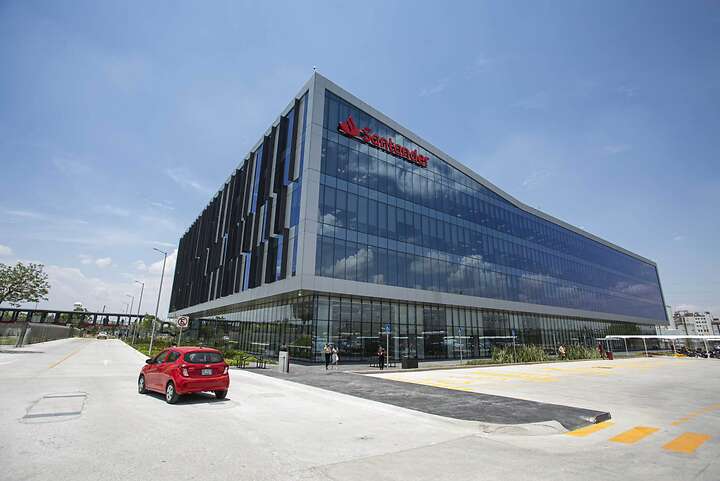 Distrito Querétaro se ubica junto al Contact Center del banco