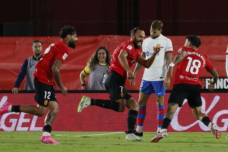 El delantero kosovar, Vedat Muriqi, aprovechó el desorden defensivo del Barça para abrir el marcador