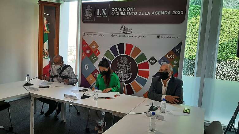 La diputada local de Querétaro Independiente, Daniela Salgado Márquez, consideró inviable prohibir el alcohol en eventos deportivos