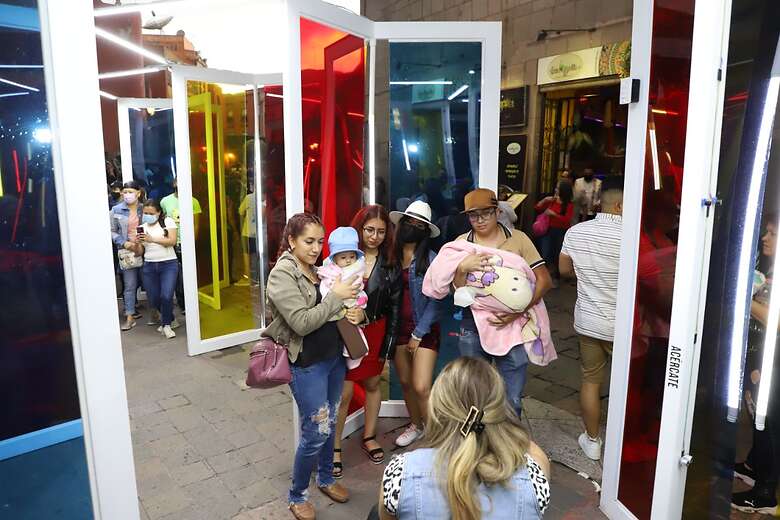 En la inauguración del festival, el sábado 23 de abril en la Plaza Fundadores, estiman que hubo una asistencia de tres mil 600 personas