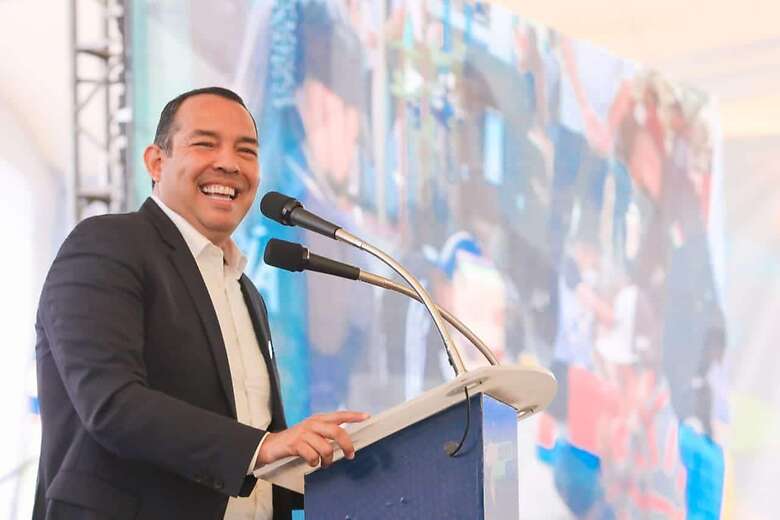 Roberto Cabrera Valencia entregó su Primer Informe de Gobierno