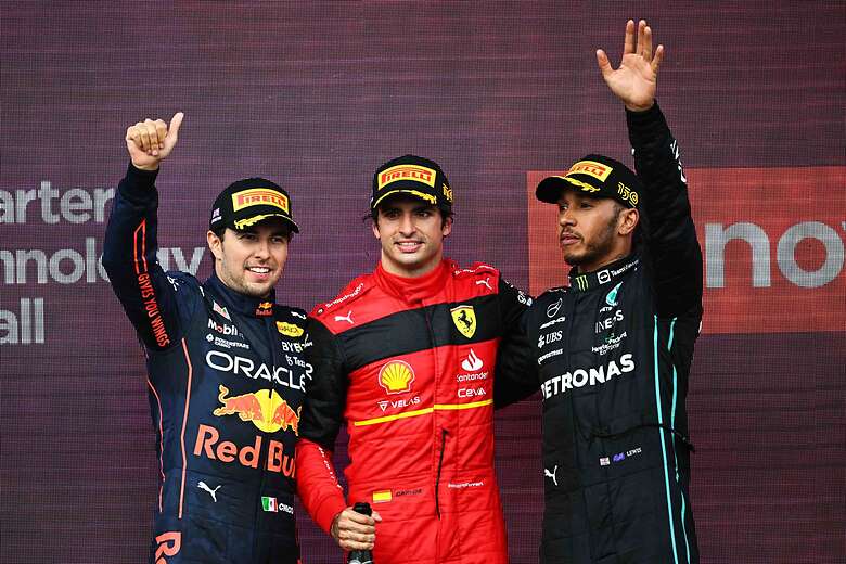 Tras una remontada extraordinaria, el piloto mexicano de Red Bull, Sergio "Checo" Pérez, terminó segundo en el Gran Premio de Reino Unido. Foto: Especial