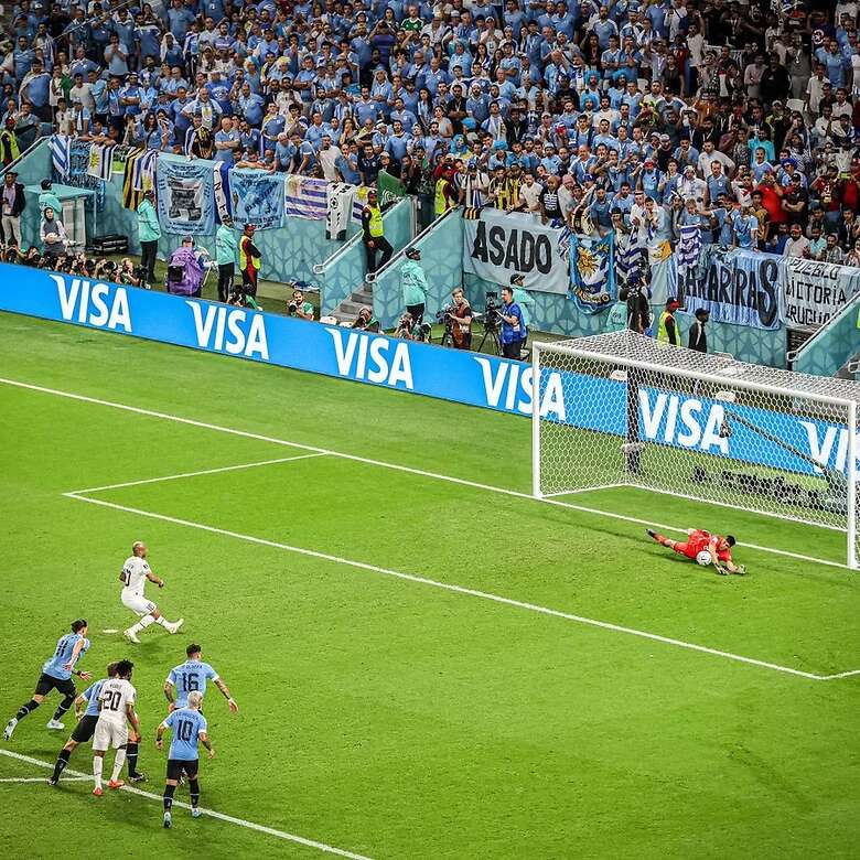 André Ayew falló desde los once pasos