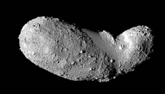 En 2019, científicos encontraron agua en las muestras del asteroide Itokawa
