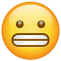 Emoji 1f62c, cara enseñando los dientes