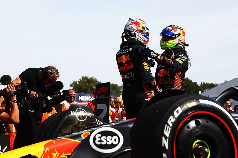 Max Verstappen y "Checo" Pérez hicieron el 1-2 para Red Bull en Monza. Foto: Especial