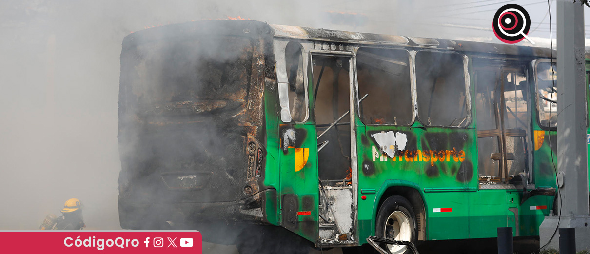 Confirman más de 250 bloqueos en carreteras por muerte de "El Mencho"