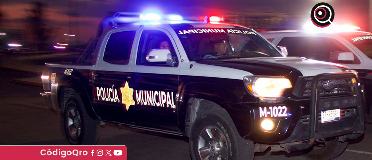 Una policía municipal de Querétaro perdió la vida y otro oficial resultó herido tras ser impactados por un tren / Foto: Cortesía