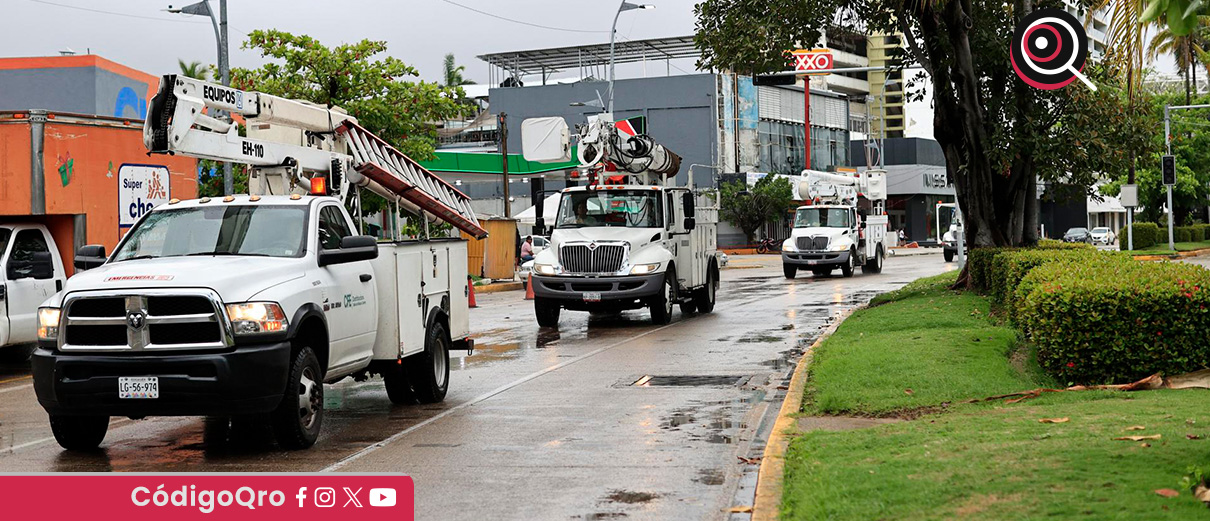 La CFE restableció la energía eléctrica tras el paso del huracán Erick. Foto: Agencia EFE