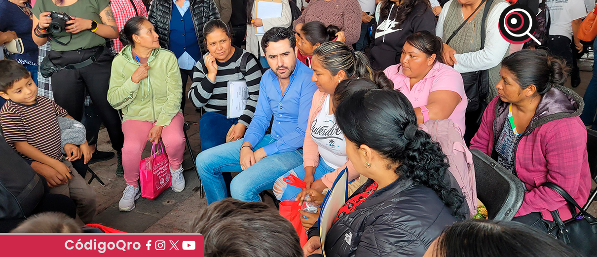 El senador del PAN, Agustín Dorantes, estuvo de visita en el municipio de San Juan del Río. Foto: Especial