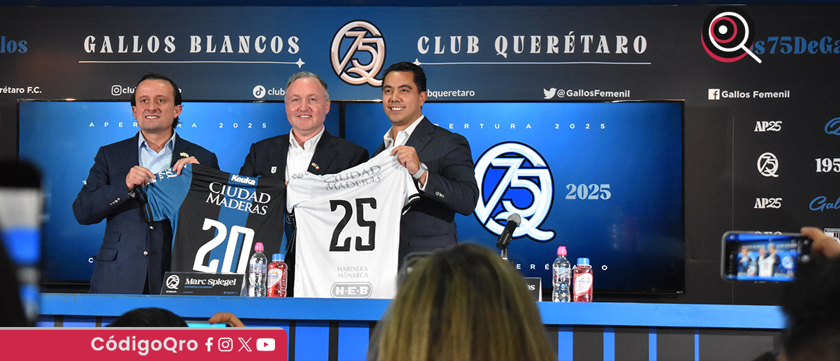 Marc Spiegel ofreció su primera conferencia de prensa como nuevo dueño de Gallos Blancos. Foto: Irma Caballero