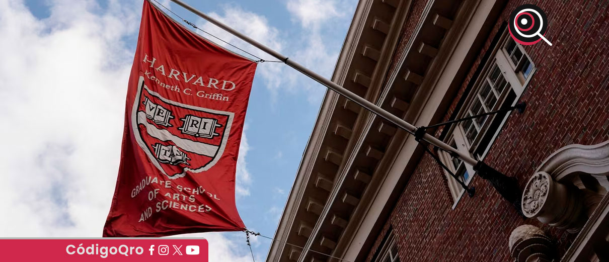 Harvard mantiene un conflicto con la administración del expresidente Trump, que ha acusado a la institución de no actuar con firmeza frente al antisemitismo y de violar derechos civiles de estudiantes judíos / Foto: Agencia EFE