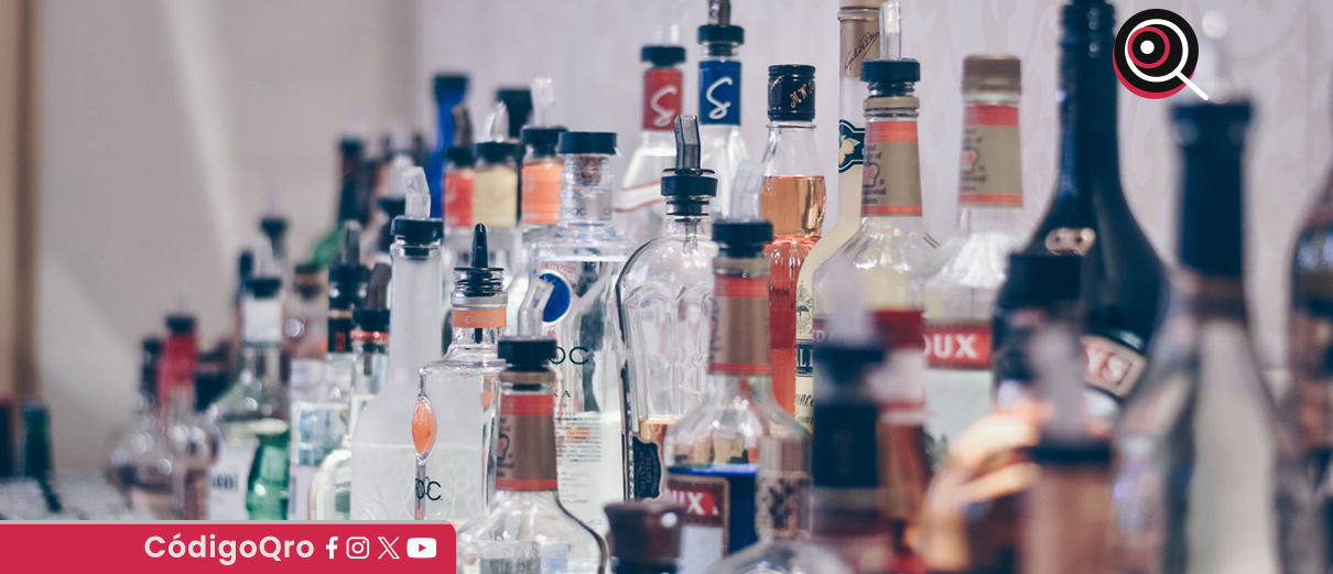 Están pendientes de renovación mil 200 licencias de alcohol. Foto: Especial
