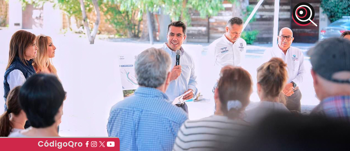 El presidente municipal de Querétaro, Felifer Macías, entregó obras en Jurica Campestre. Foto: Especial