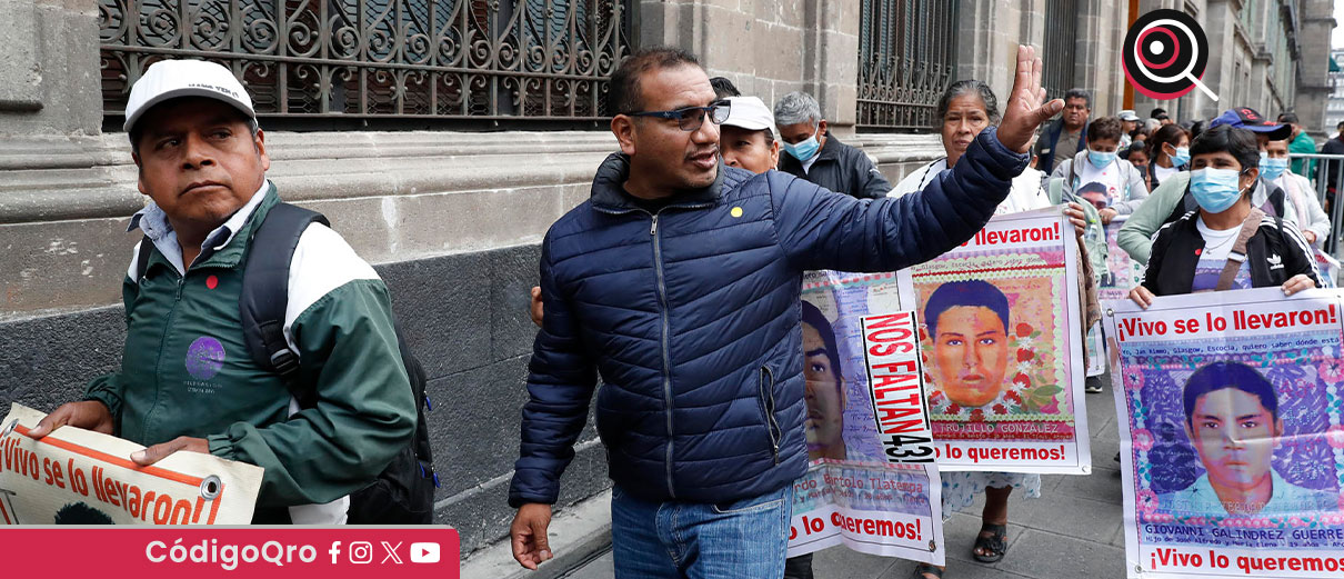 El caso Ayotzinapa ocurrió el 26 de septiembre de 2014, cuando 43 estudiantes de la Escuela Normal Rural de Ayotzinapa desaparecieron en Iguala, Guerrero, mientras se dirigían a Ciudad de México / Foto: Agencia EFE
