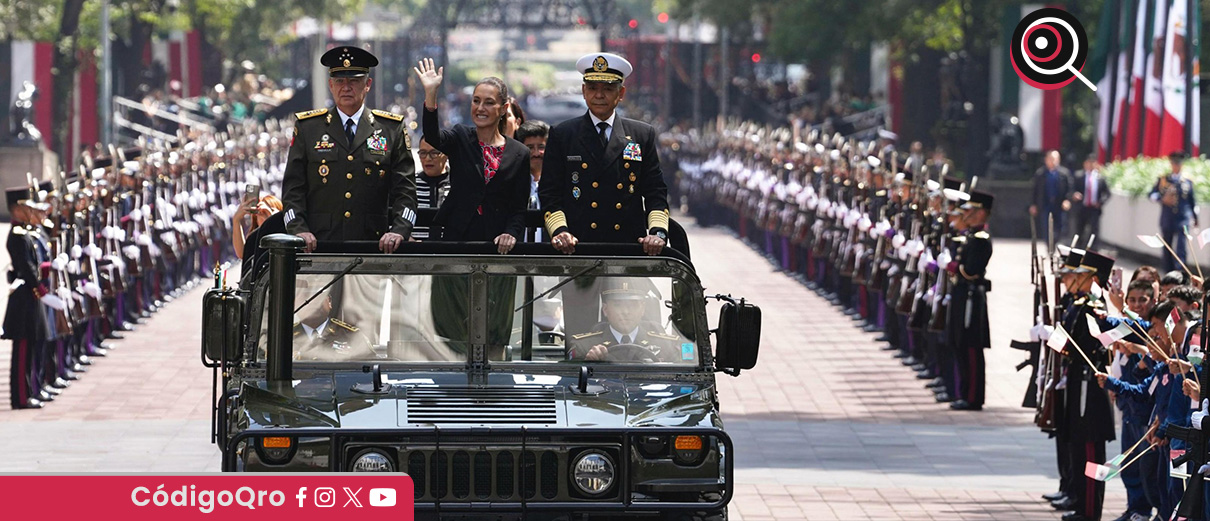 La presidenta de México, Claudia Sheinbaum, montó guardia de honor en el Altar a la Patria. Foto: Especial