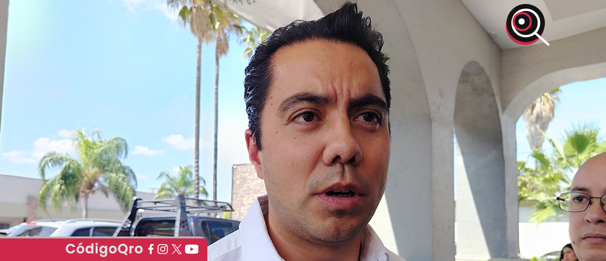 El presidente municipal de Querétaro, Felifer Macías, admitió el deterioro que padecen los libramientos Norponiente y Surponiente. Foto: Olivia Arredondo