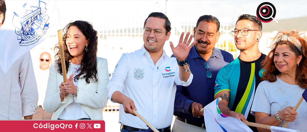 El presidente municipal de Corregidora, Chepe Guerrero, entregó obras de urbanización en Valle Diamante. Foto: Especial