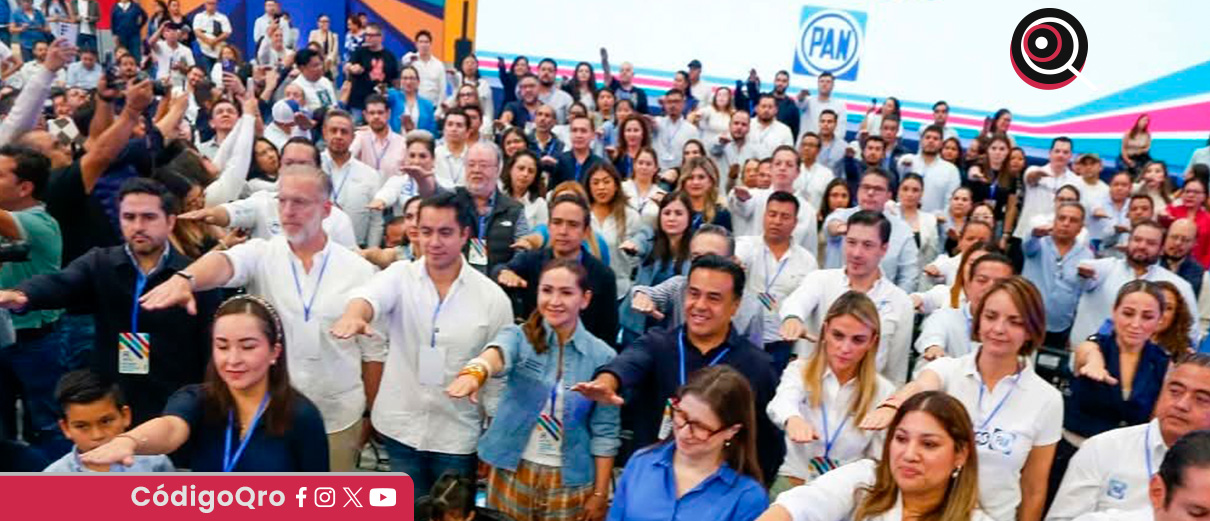 El presidente municipal de Querétaro, Felifer Macías, participó en la Asamblea Estatal del PAN