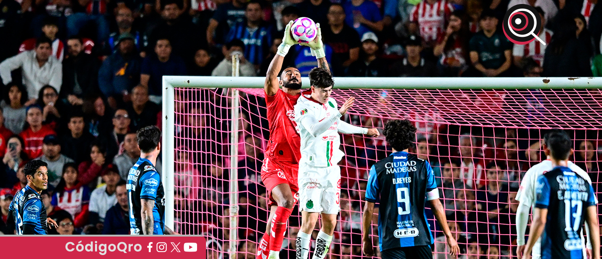 Gallos Blancos derrotó 1-0 a las Chivas en el Estadio La Corregidora