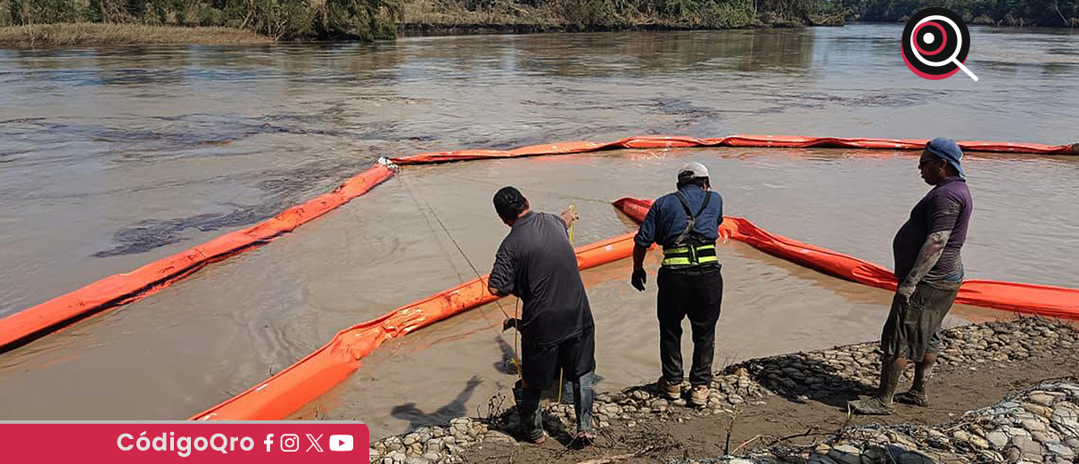 Intentan contener derrame de combustible en Veracruz