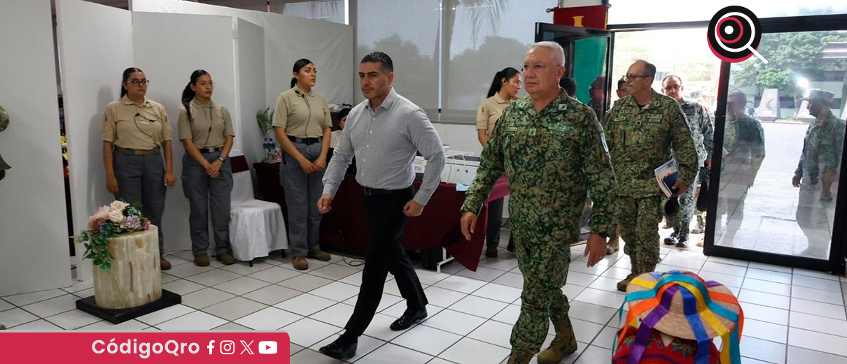 El titular de SSPC, Omar García Harfuch, visitó la zona limonera de Michoacán