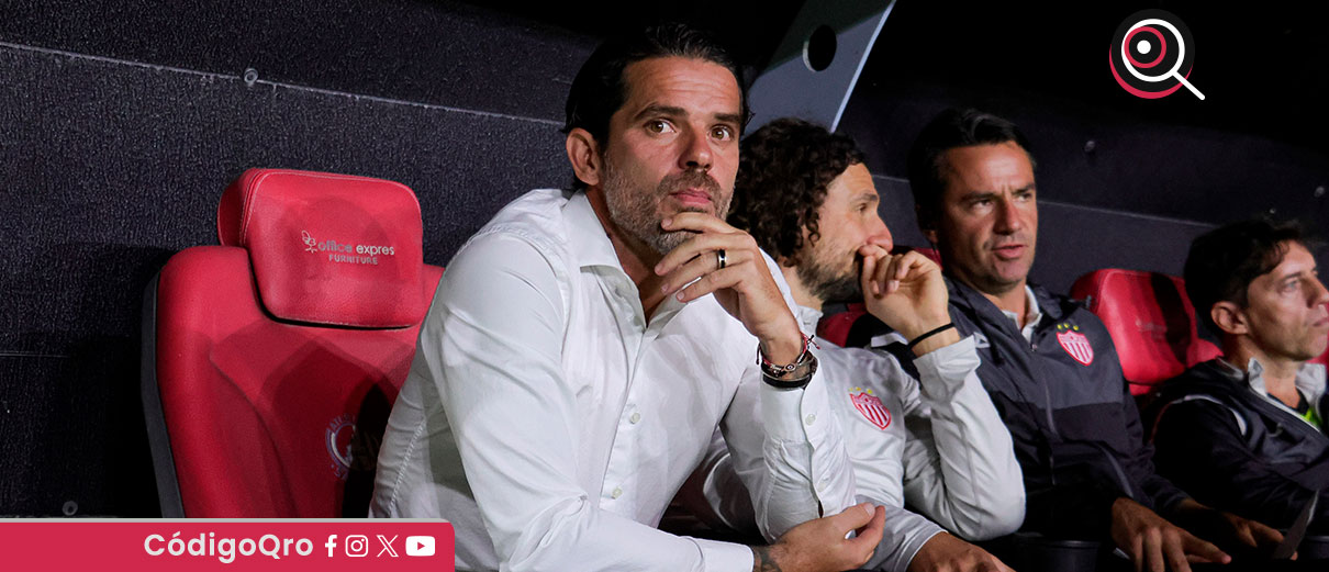 Fernando Gago, Necaxa, Chivas