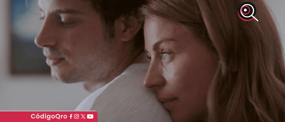 Después reúne a Ludwika Paleta y su hijo Nicolás