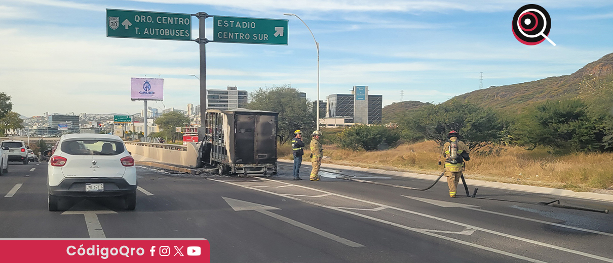 sofocan, incendio, vehículo, Bernardo Quintana,