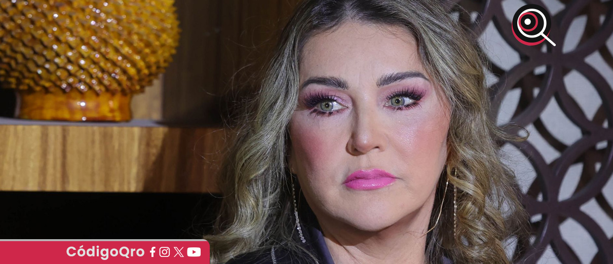 Cruz Martínez, Alicia Villarreal