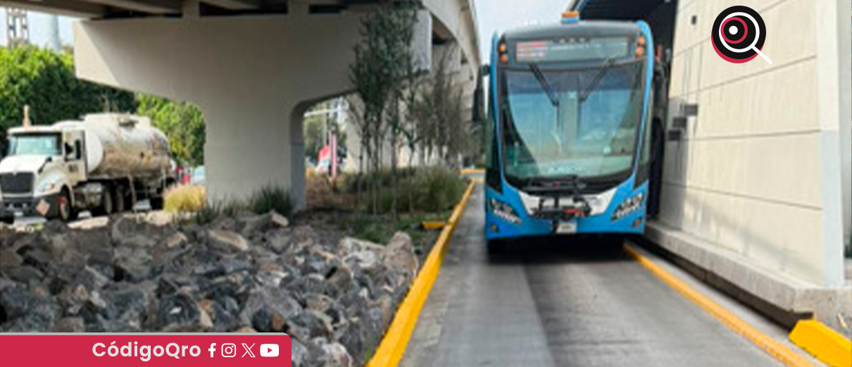 Cuadrilla de la AMEQ realiza acciones de mantenimiento en Paseo 5 de Febrero