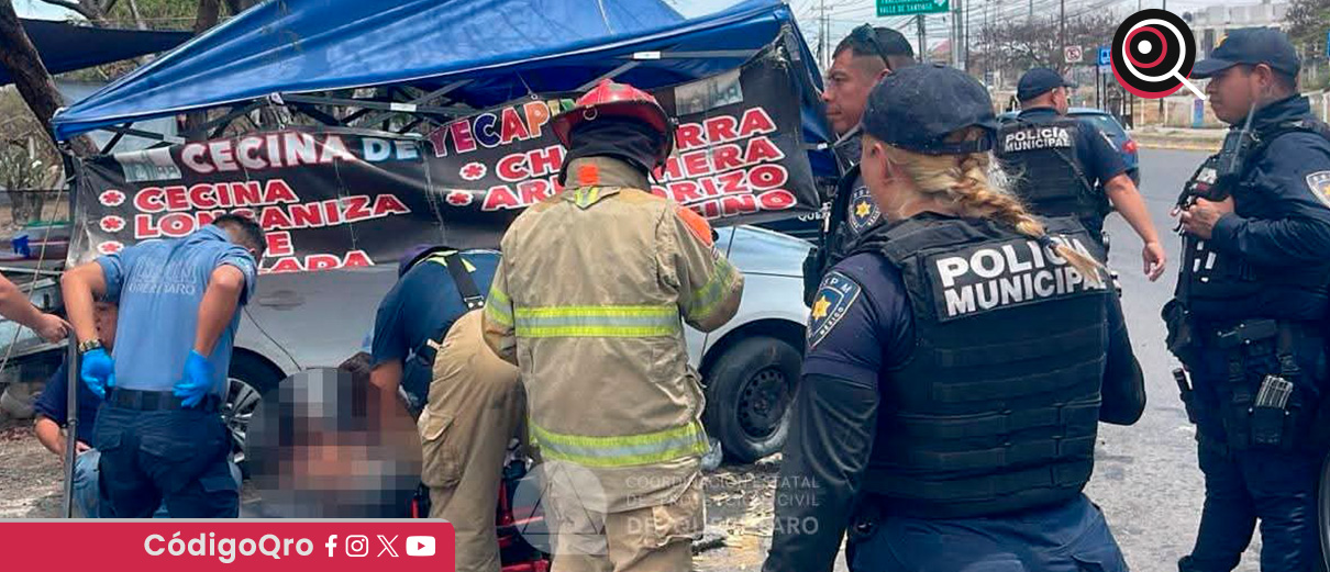 Una mujer chocó con su automóvil contra un puesto ambulante en Ciudad del Sol