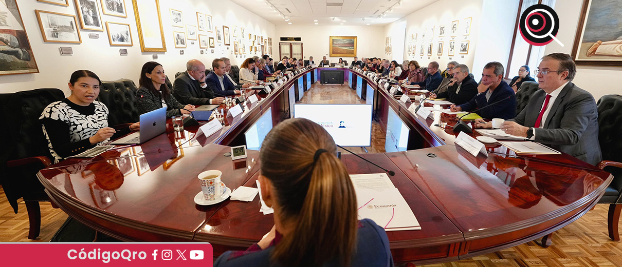 Sheinbaum analiza con economistas "crecimiento y fortaleza" de México