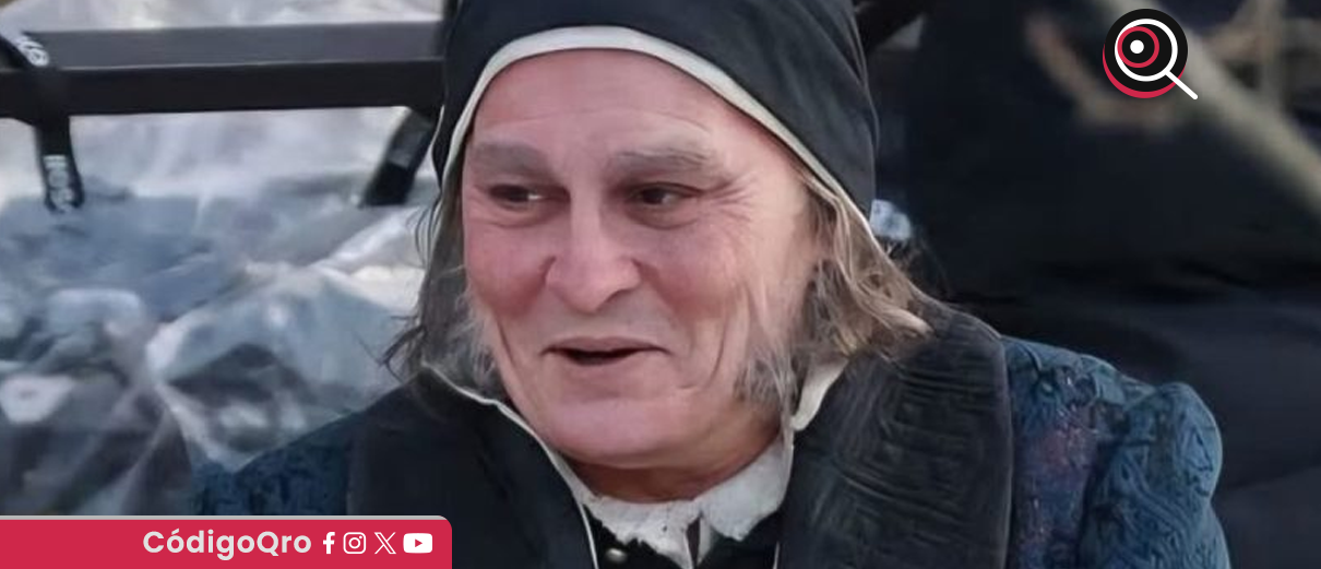 Johnny Depp como Ebenezer Scrooge