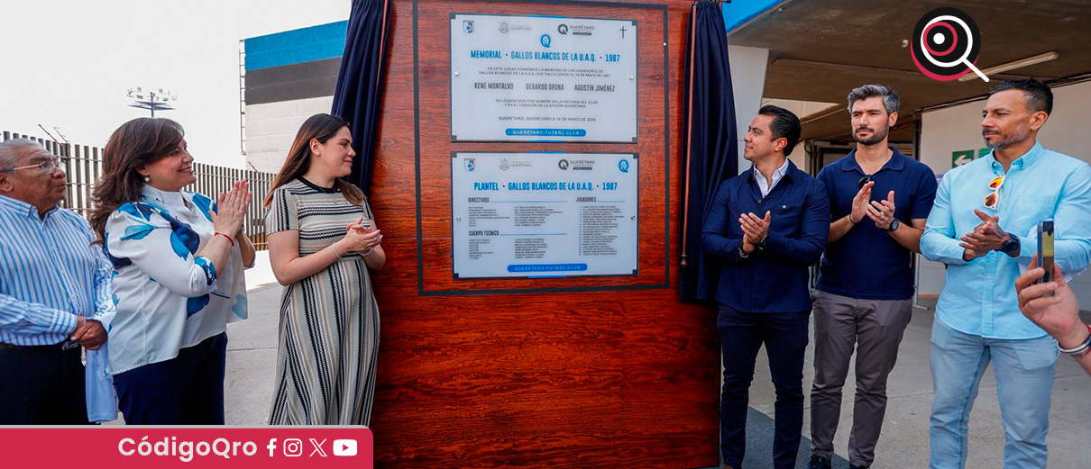 Develan memorial de los Gallos Blancos de la UAQ 1987