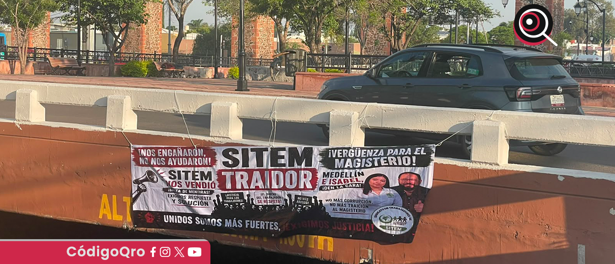 docentes, mantas, exigir, justicia, Maestros Defraudados Querétaro,