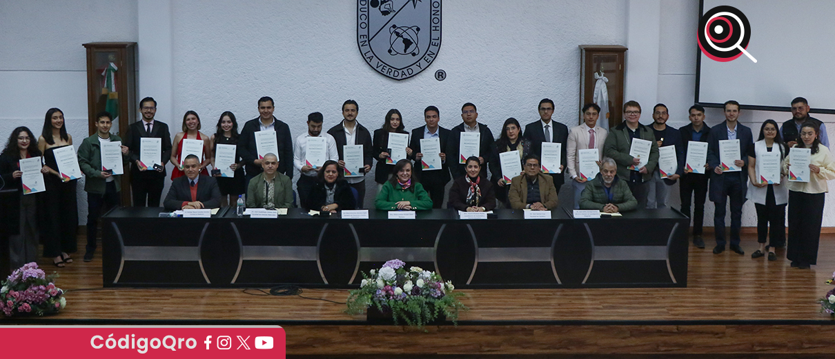 UAQ, estudiantes, premio Ceneval, EGEL,