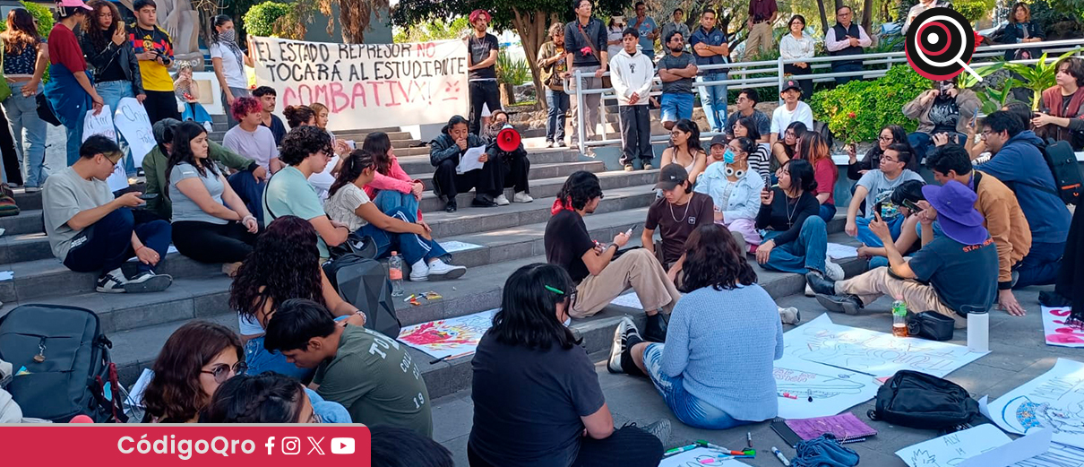 Estudiantes de la UAQ demandan justicia por detención de reportero de Tribuna de Querétaro