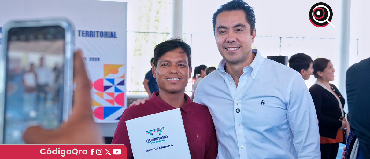 Felifer entrega escrituras públicas; 184 personas fueron beneficiadas