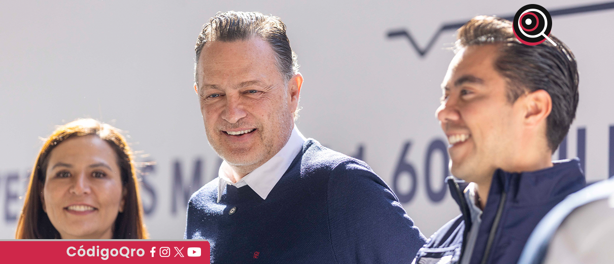 Kuri encabeza entrega de aulas en primarias de Jurica Pueblo