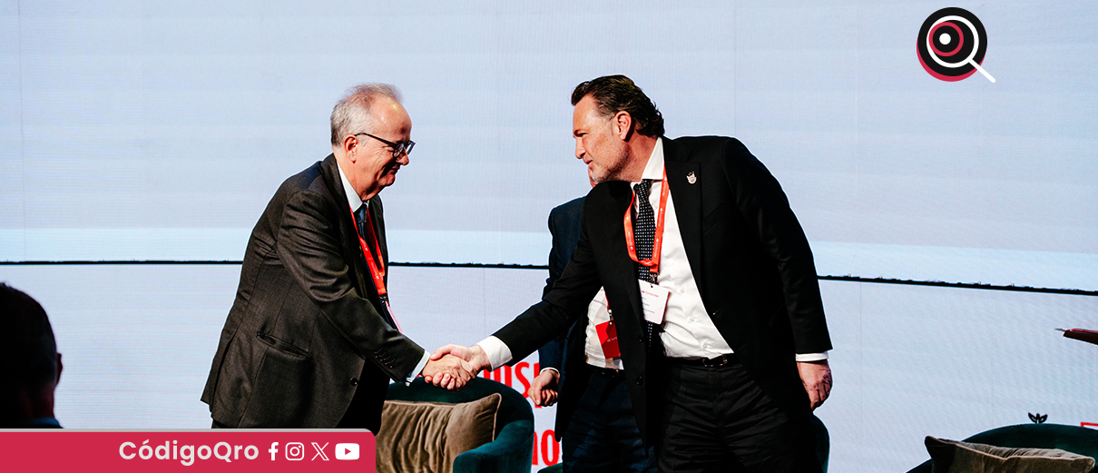 El gobernador de Querétaro, Mauricio Kuri, participó en el Foro Santander