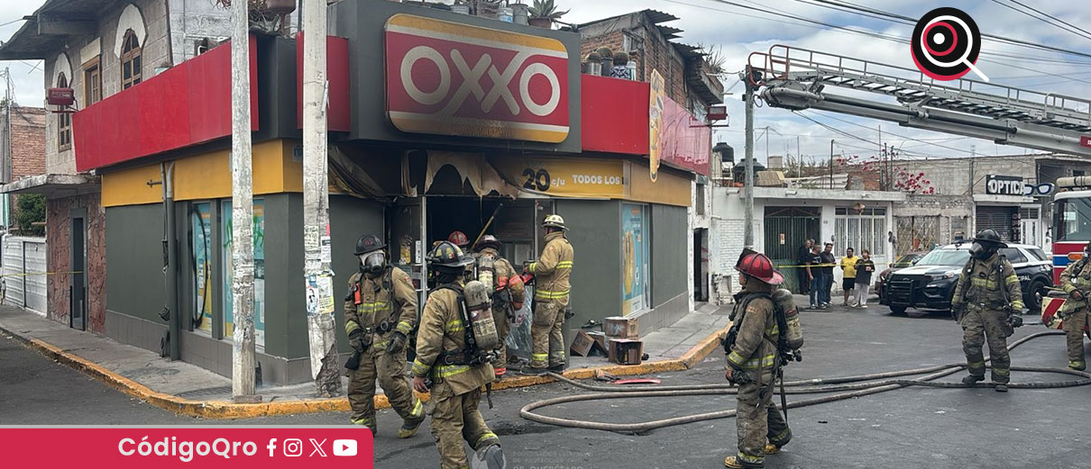 cierran tiendas, oxxo, Querétaro
